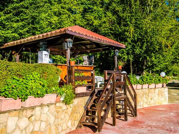Pool bar