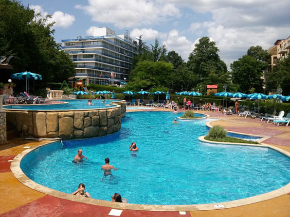 Swimming pool
